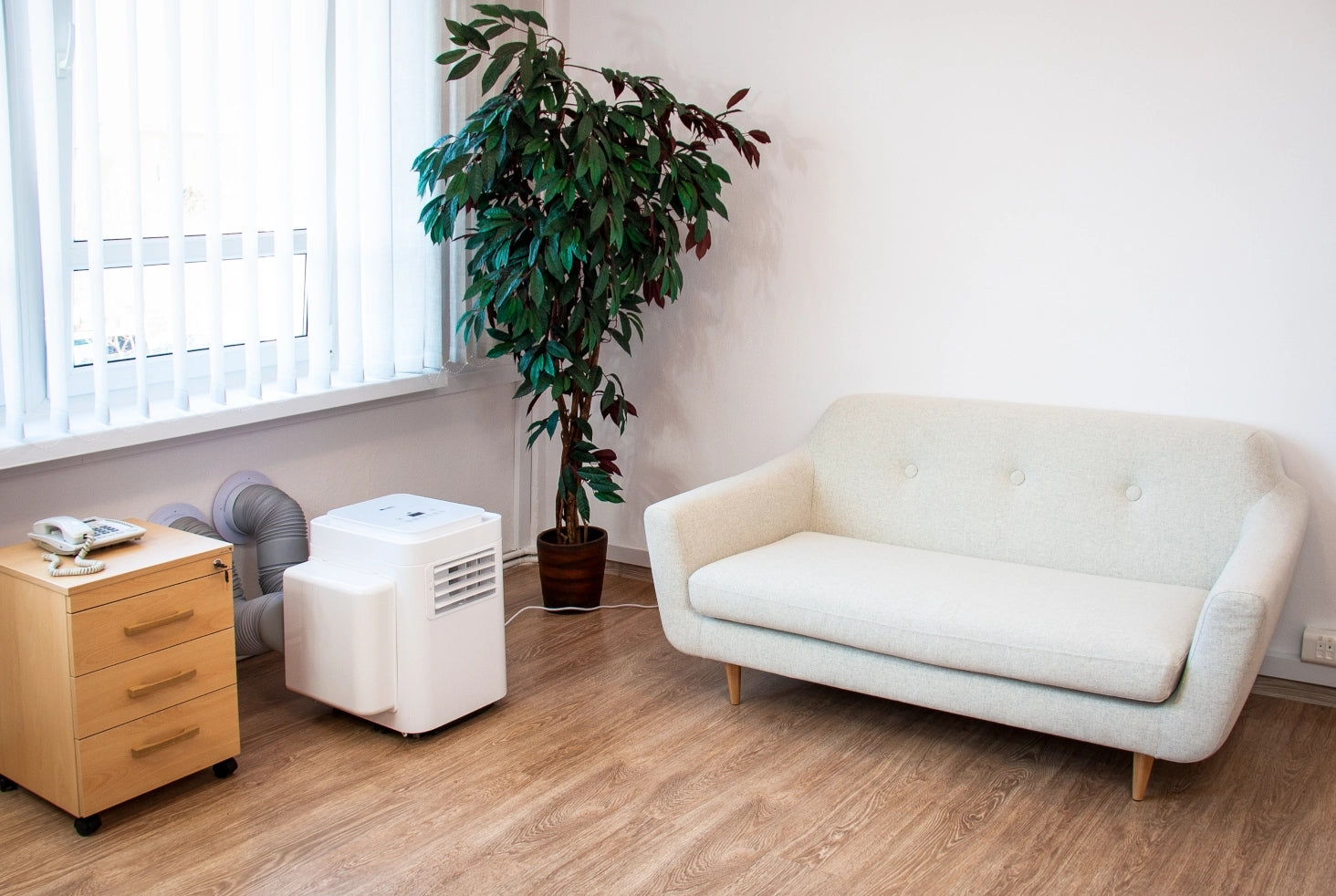 MOTORHOME AIR CONDITIONER PORTABLE HOME FRAL FSC09C 2,6 KW ECO DEHUMIDIFIER Range of energy efficiency classes A+++ - D