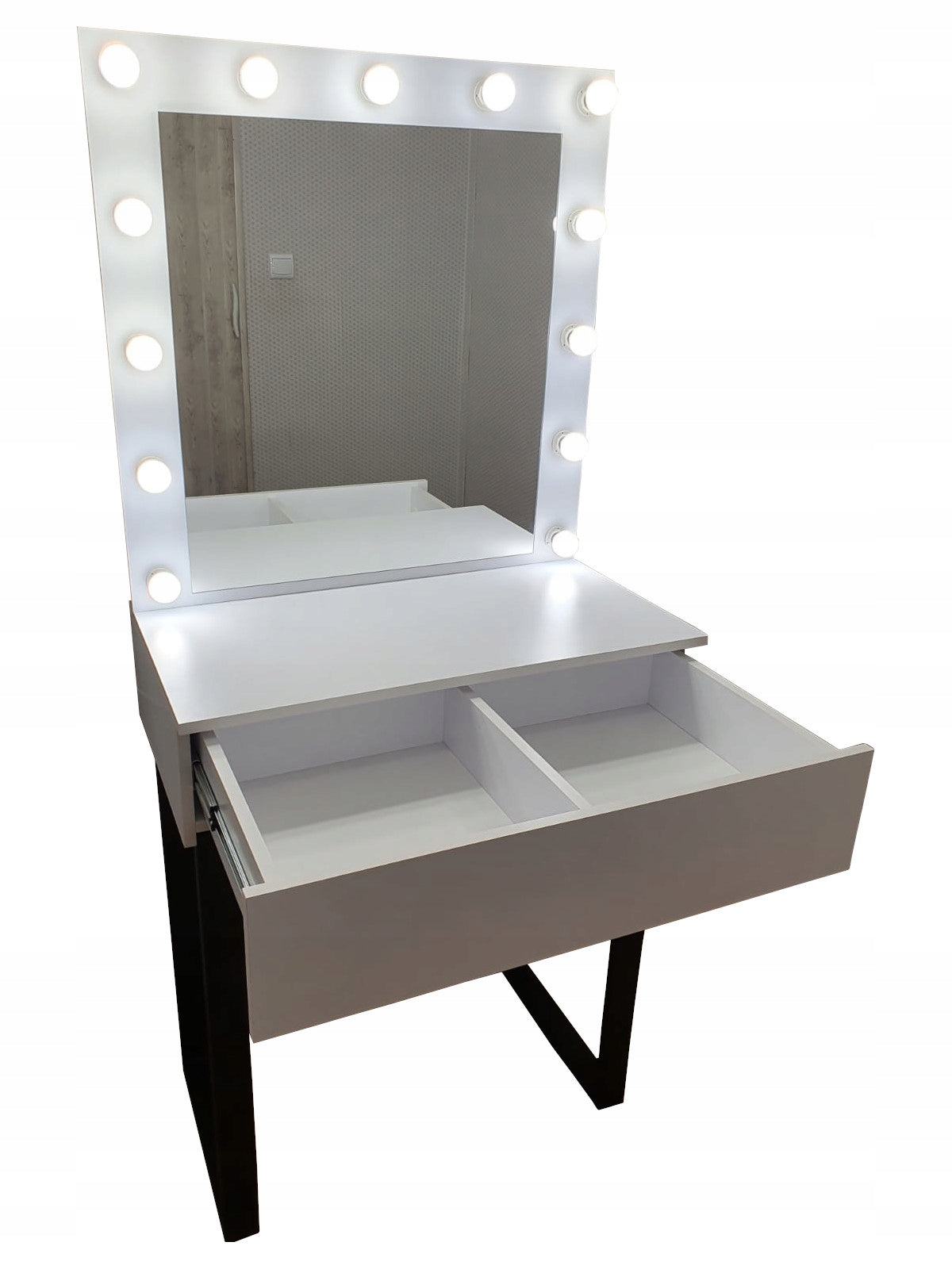 Makeup Dressing Table Make Up 80