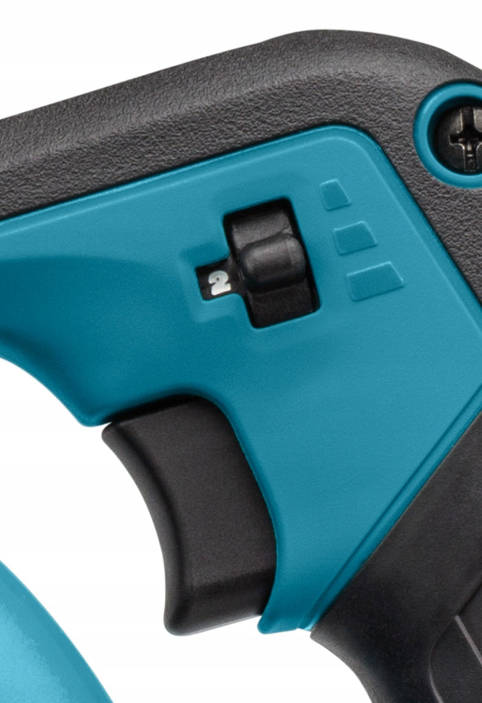 Makita UB101dz battery blower for cleaning leaves, powered by 12v batteries Brand Makita