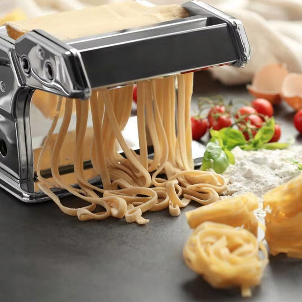 Manual pasta and dough machine stainless steel rolling adjustment Packaging status original
