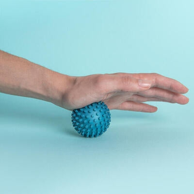 Massage and acupressure ball Model Piłka