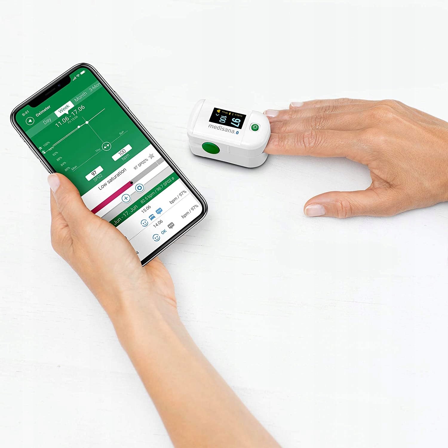 Medisana PM 100 Connect pulse oximeter with Bluetooth and OLED display Manufacturer of a medical device Medisana