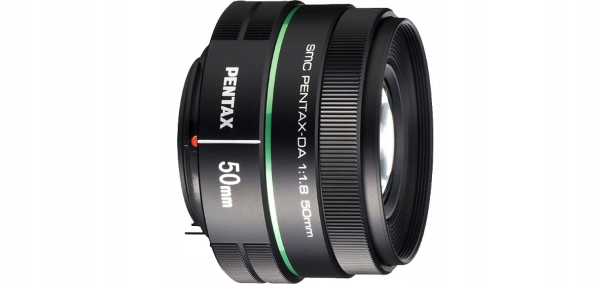 Mirror Pentax K-70 + Lens f 1.8 / 50mm Packaging status original