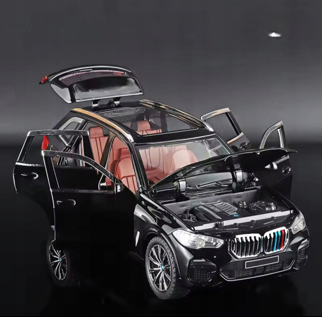 Model CAR BMW X5 M 1:24 box sound light Led opening flap mask Brand no brand