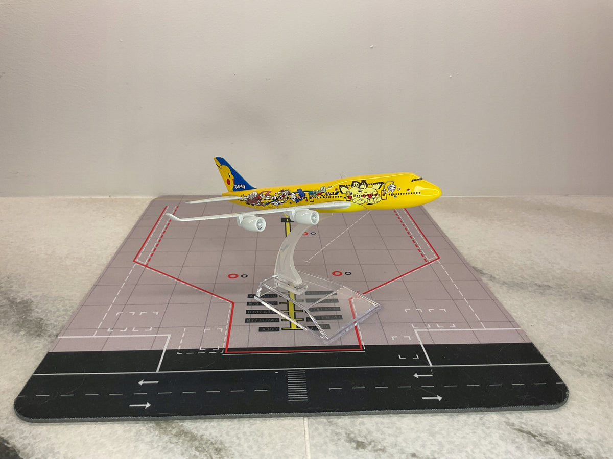 Model aircraft Boeing B747 ANA Pokemon