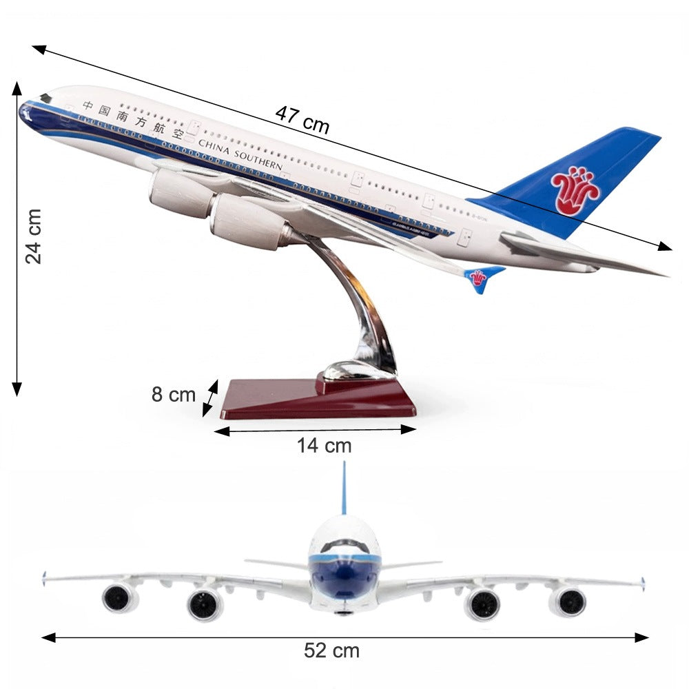 Model of Airbus A380 aircraft in colours of CHINA SOUTHERN scale 1:150 Brand no brand