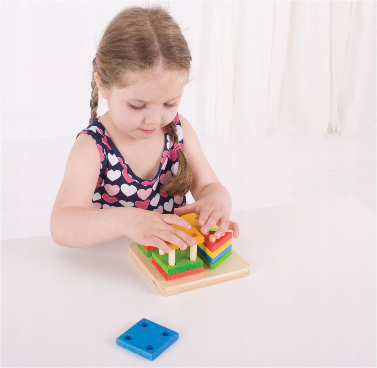 Motor puzzle PYRAMIDS SHAPES wooden Character/Title none