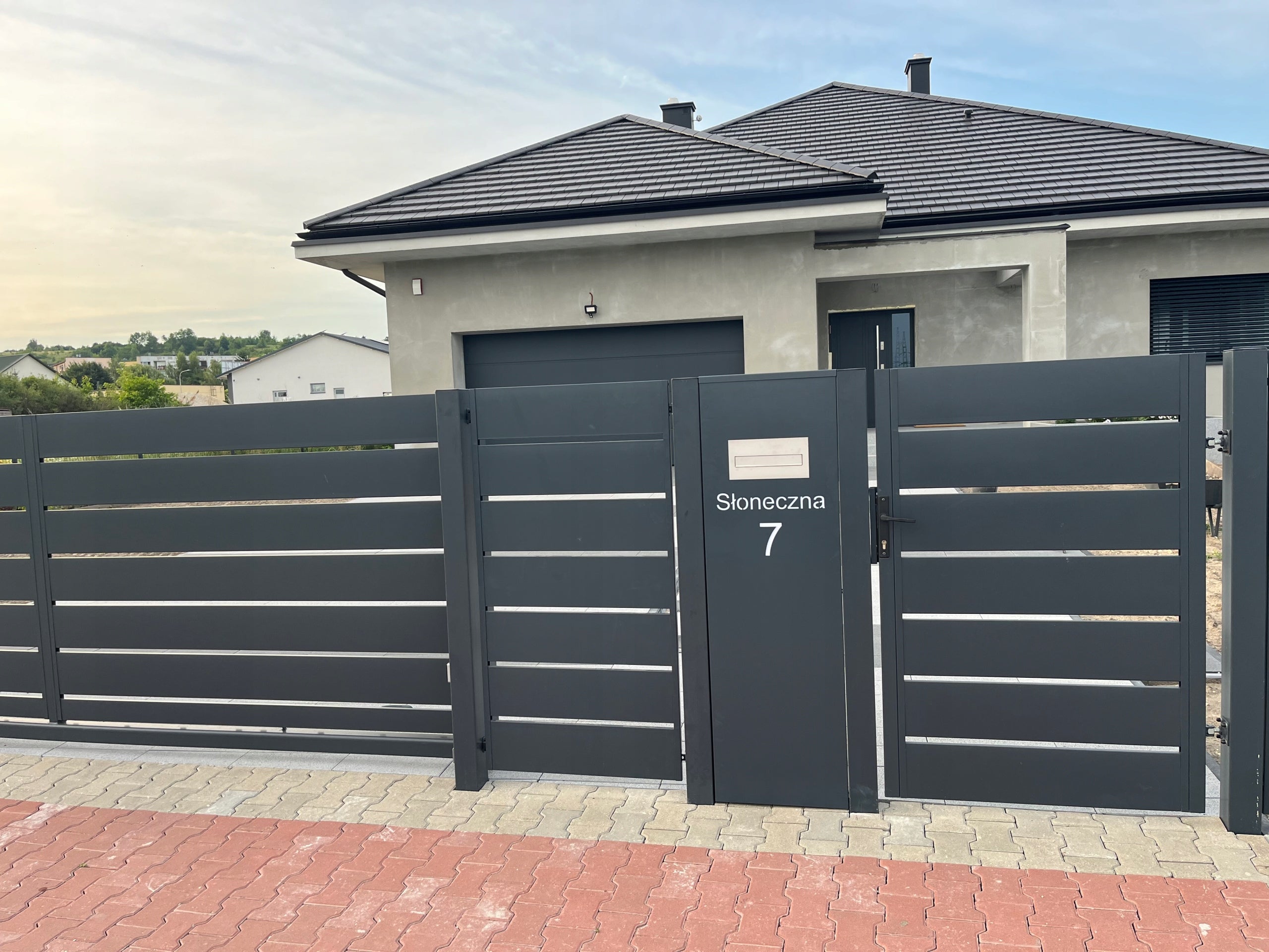 Multimedia Post Fence Entry Gate Brand JUL-MET