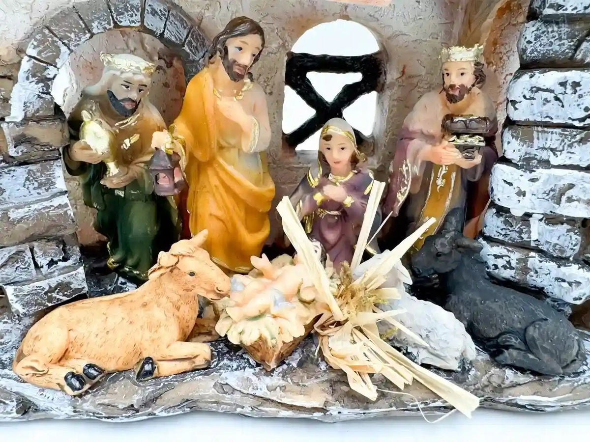 NATIVITY SCENE STONE 30 CM WITH LIGHTING AND STABLE FIGURES Brand no brand