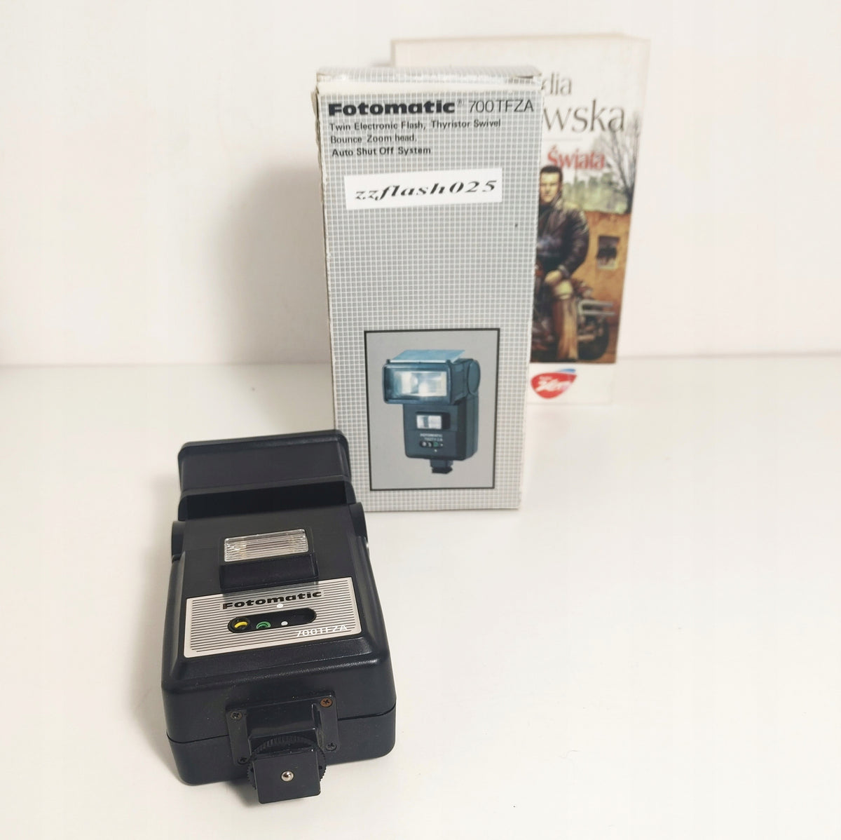 NEW FOTOmatic 700 TFZA dual flash for VINTAGE cameras Brand no brand
