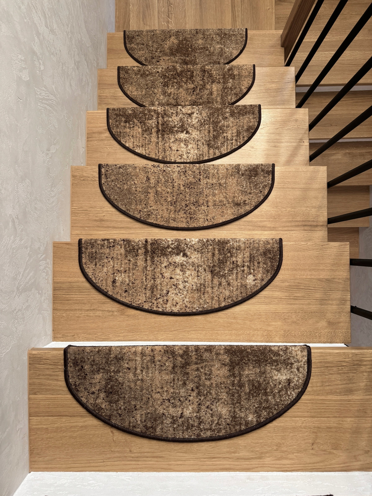 NON-SLIP STAIR COVERS 64X24X3 MARS BROWN stair rugs Brand no brand