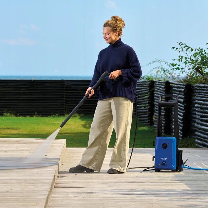 Nilfisk Classic 140-6 Eu pressure washer 140 bar 2000W 6m hose | 128471513 Maximum power 2000 W
