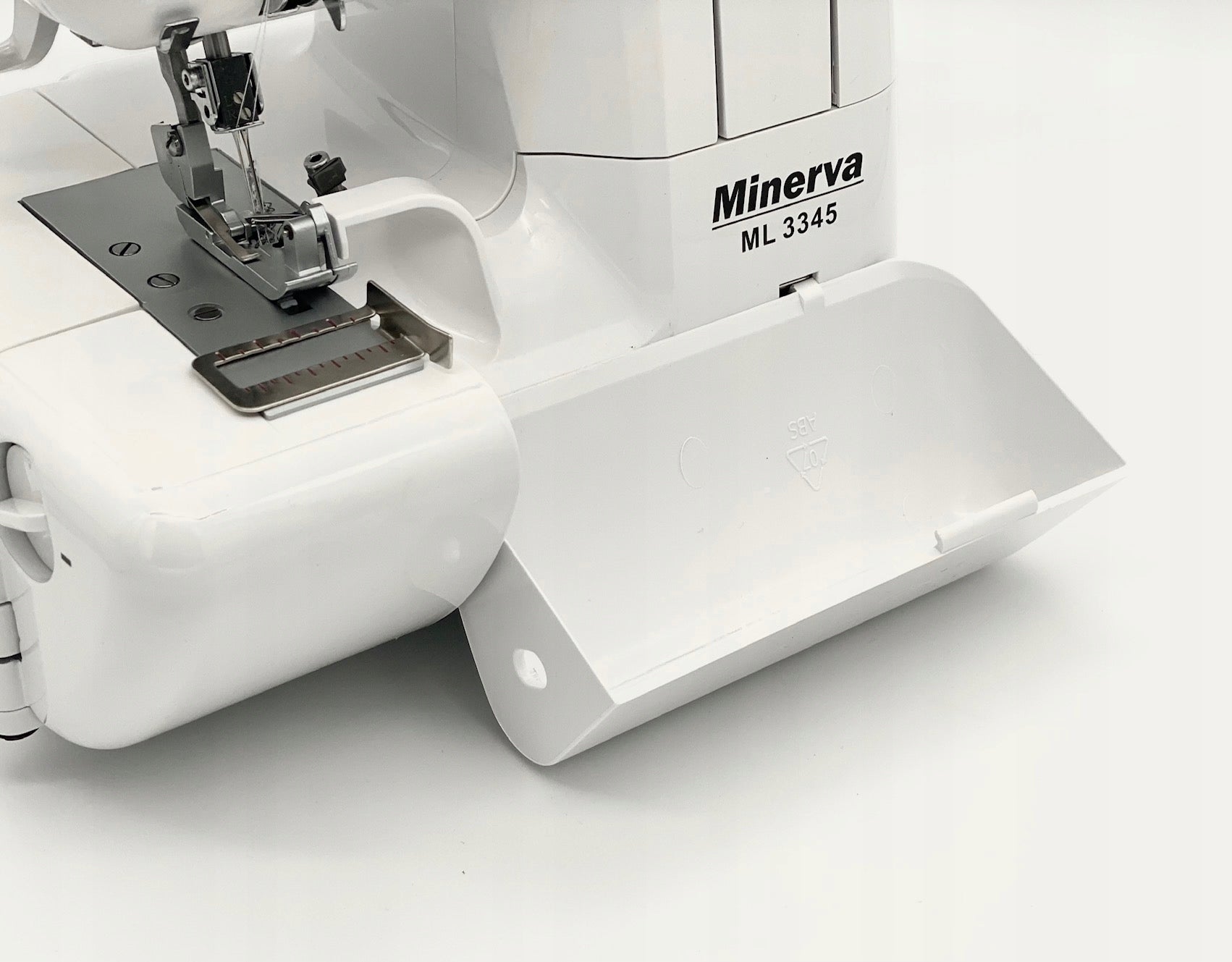 Overlock 4-thread Minerva ML3345 strong easy to use + FREEBIE Dominant color white