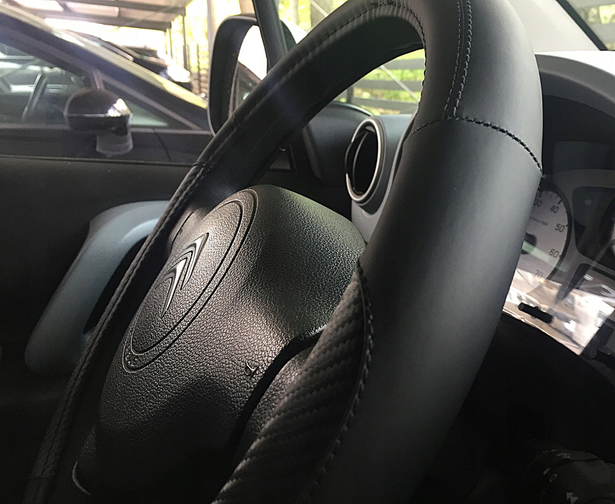 PEUGEOT 301 206 207 307 308 Partner steering wheel cover carbon leather Packaging status original