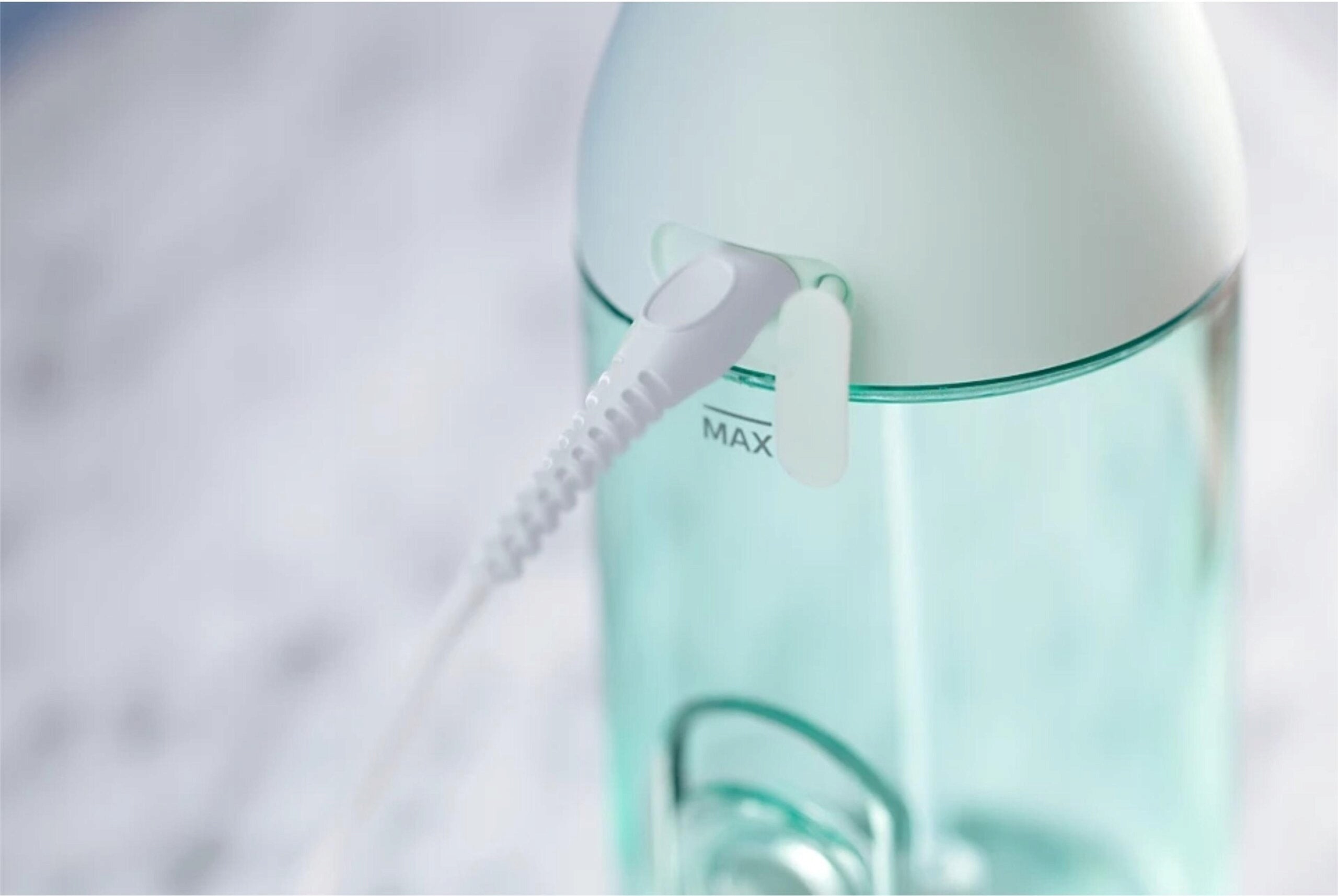 PHILIPS Sonicare Cordless Power Flosser 3000 HX3826/24 Mint Number of attachments in the set 2