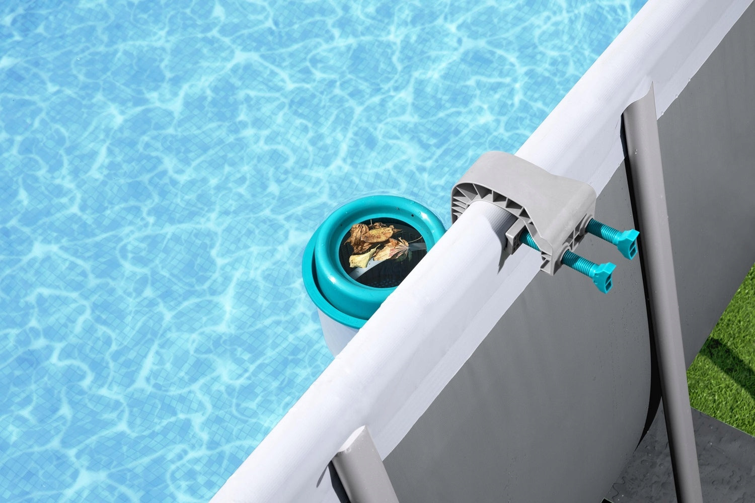 POOL SURFACE SKIMMER – WATER PURIFIER AND CHEMISTRY DISPENSER Customs tariff code 84212100