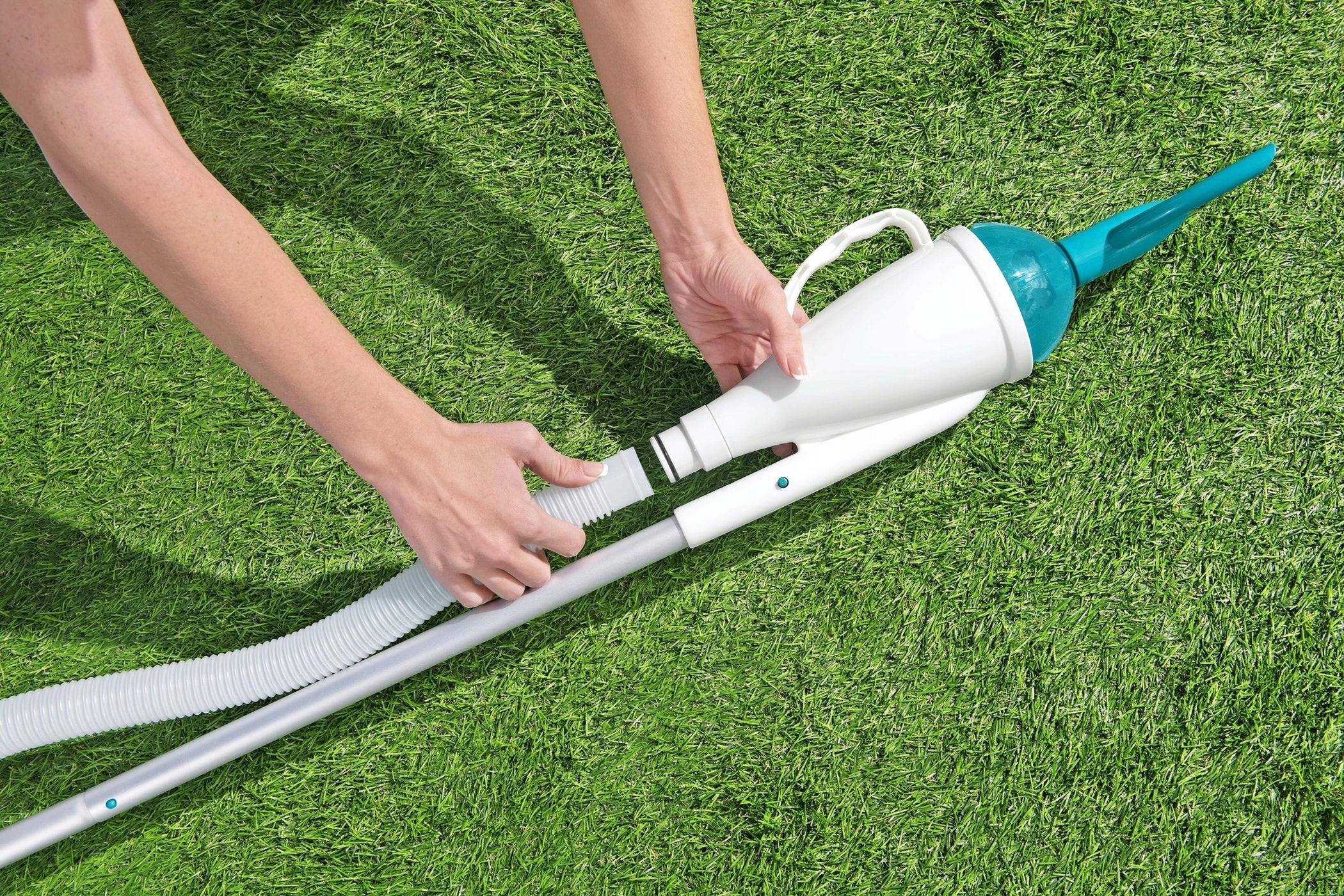 POOL VACUUM CLEANER SET FOR CLEANING THE BOTTOM OF THE POOL 56438 BESTWAY Manufacturer Basen