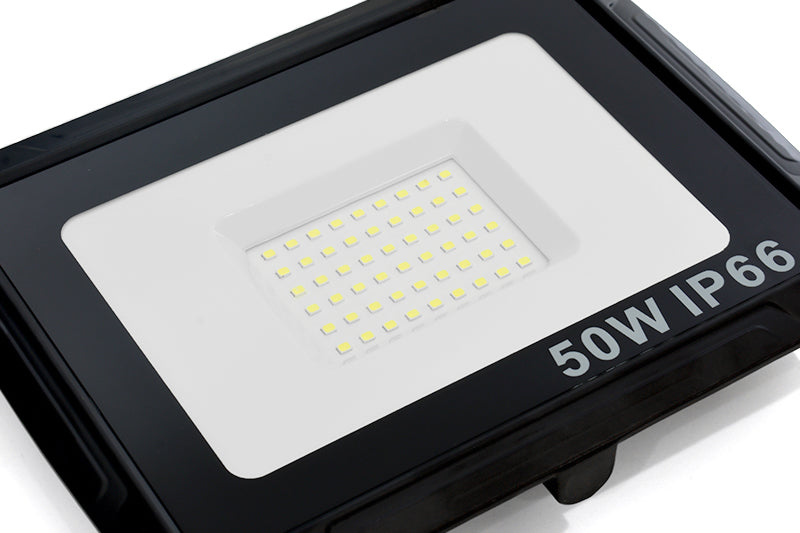 POWERFUL OUTDOOR HALOGEN FLOODLIGHT LED HEADLIGHT MOTION SENSOR IP66 50W IP protection class IP65