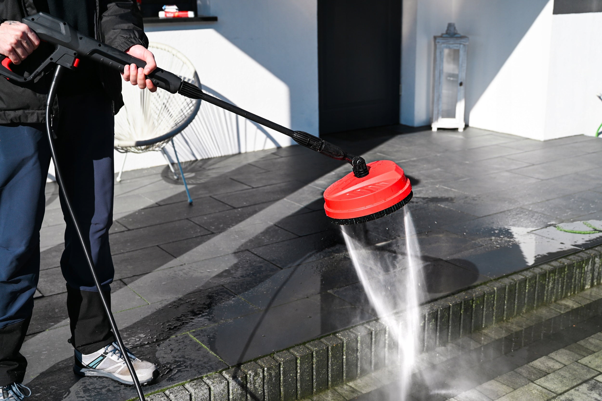 POWERFUL SELF-SUCTION PRESSURE WASHER 230BAR FOAMER SET BRUSH + PATIO Operating pressure 130 bar
