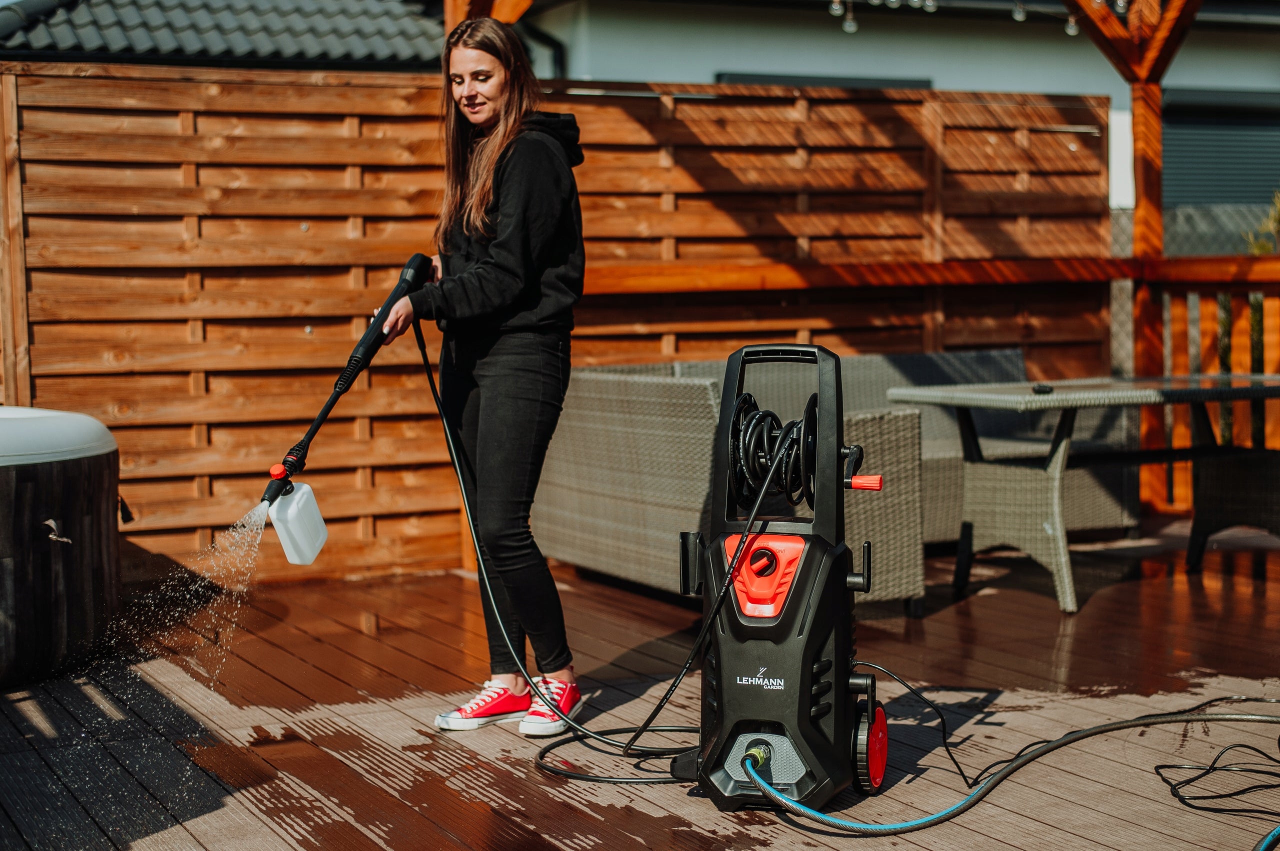 PRESSURE WASHER LEHMANN WITH RETRACTOR POWER 290 BAR RICH ALUMINIUM SET Pump type made of aluminum