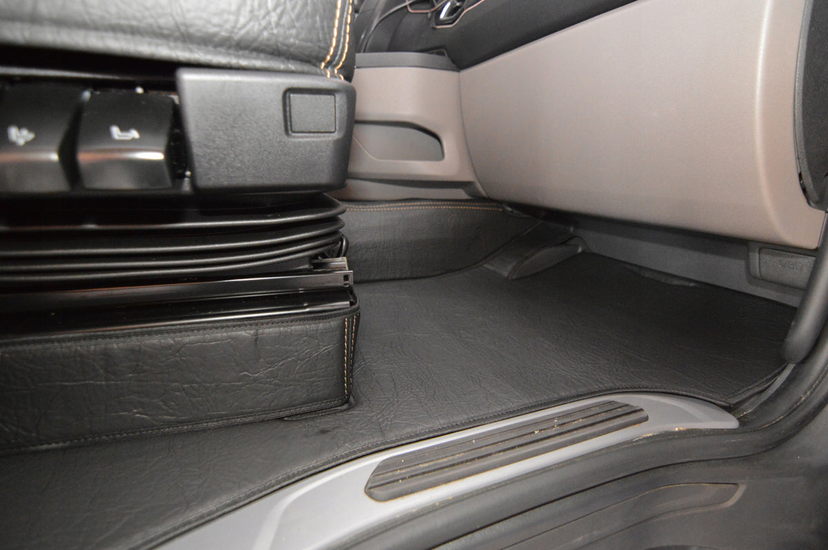 PRESTIGE LINE Scania R rugs from 2017 passenger cushioned smooth black Manufacturer's catalog number 000476