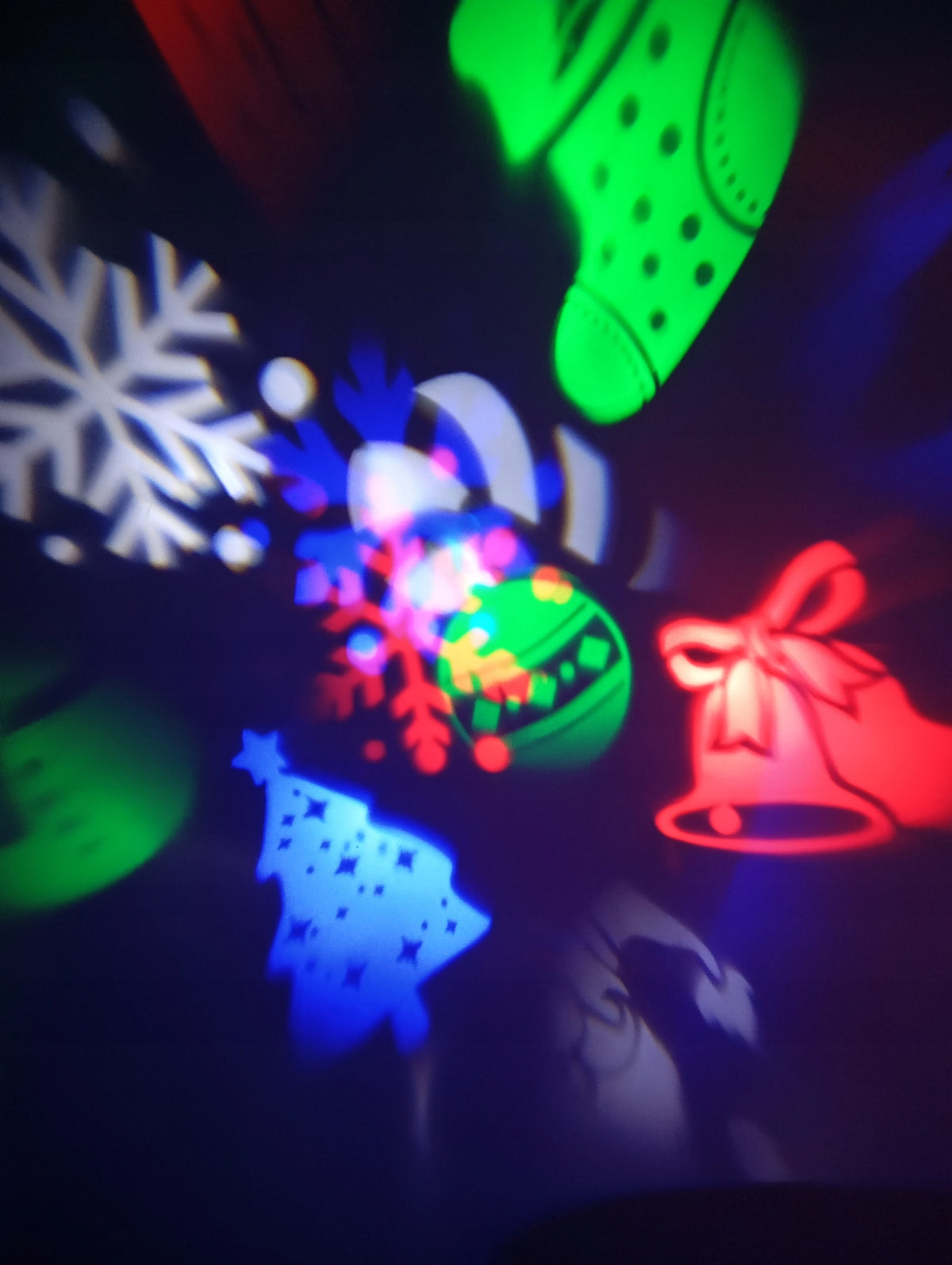 PROJECTOR CHRISTMAS PROJECTOR LED COLORFUL OUTDOOR WATERPROOF SANTA CLAUS Packaging status original