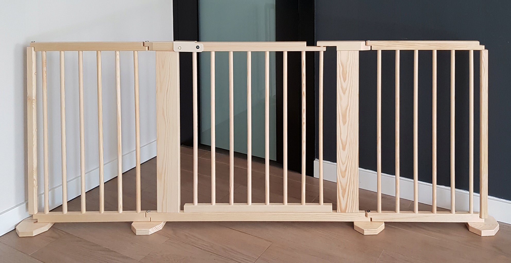 PROTECTIVE BARRIER DOOR SECURITY GATE FIREPLACE + STANDS UP TO 275cm Manufacturer code BP203-S