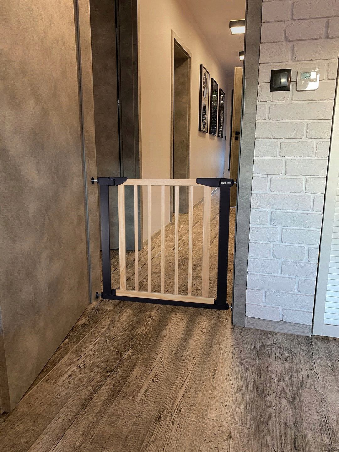 PROTECTIVE BARRIER GATE for stair doors 75-89cm LOFT Manufacturer code 75-89
