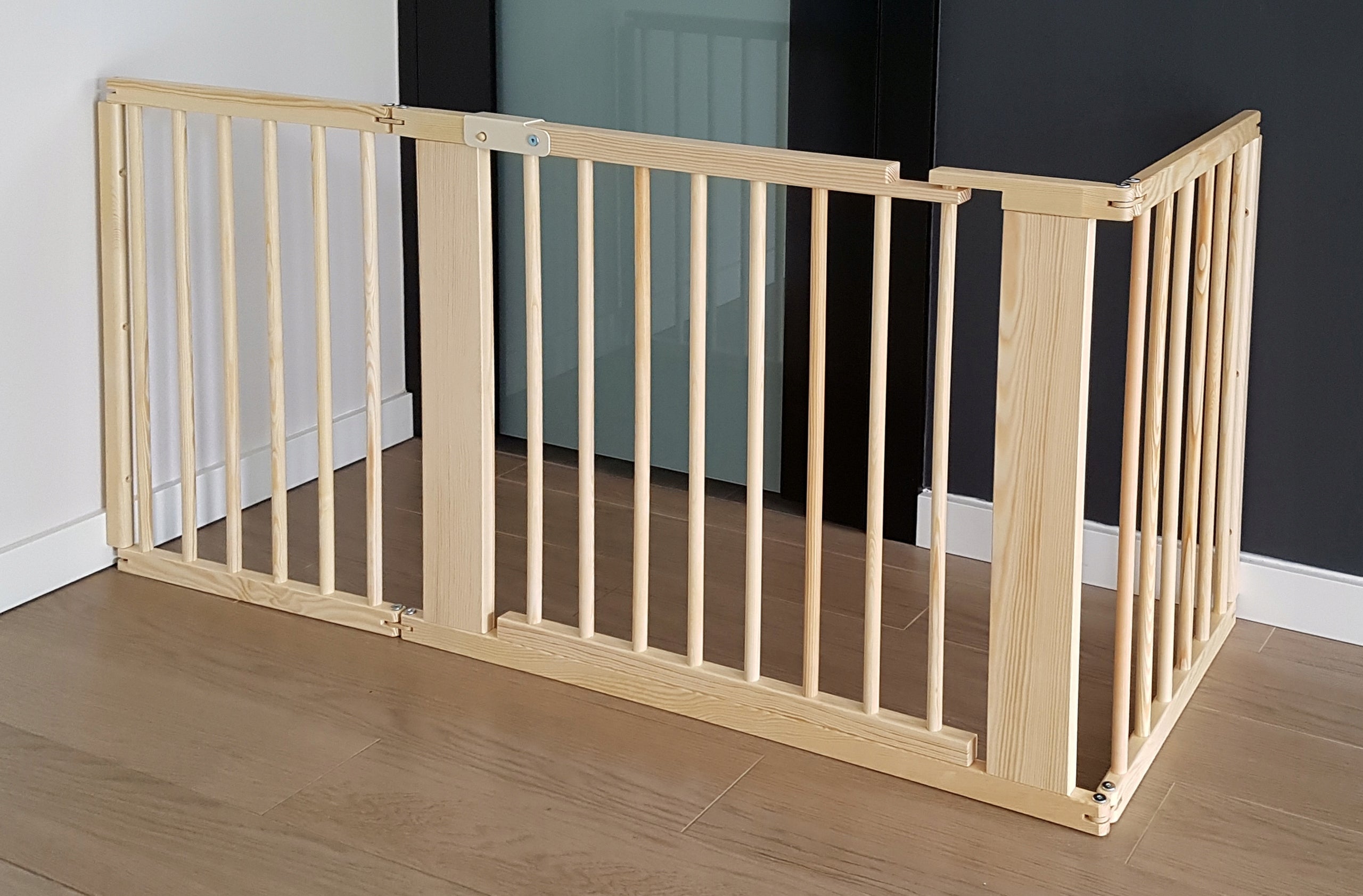 PROTECTIVE GATE BARRIER LOCKING STAIRS FIREPLACE UP TO 185 cm Manufacturer code BS27X-1212-S