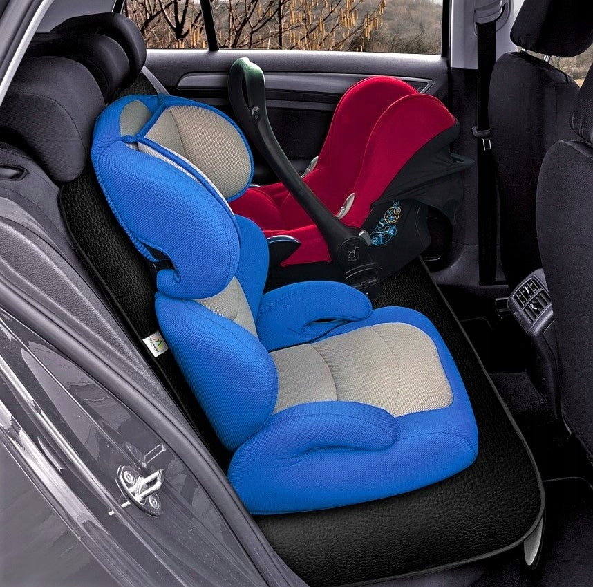 PROTECTIVE MAT FOR THE REAR SEAT UNDER THE FAUX LEATHER SEAT