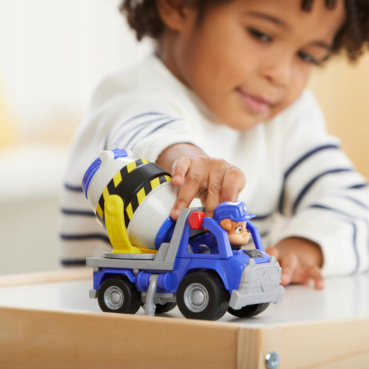 PSI PATROL MIX CONCRETE MIXER VEHICLE CONCRETE MIXER RUBBLE AND HIS CREW + FIGURINE Manufacturer code 6066726 20141510