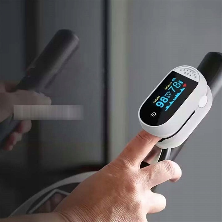 PULSE OXIMETER AT THE TIPS OF FINGERS, MEASURES OXYGEN SATURATION, HEART RATE AND HEART RATE MONITOR Packaging status original