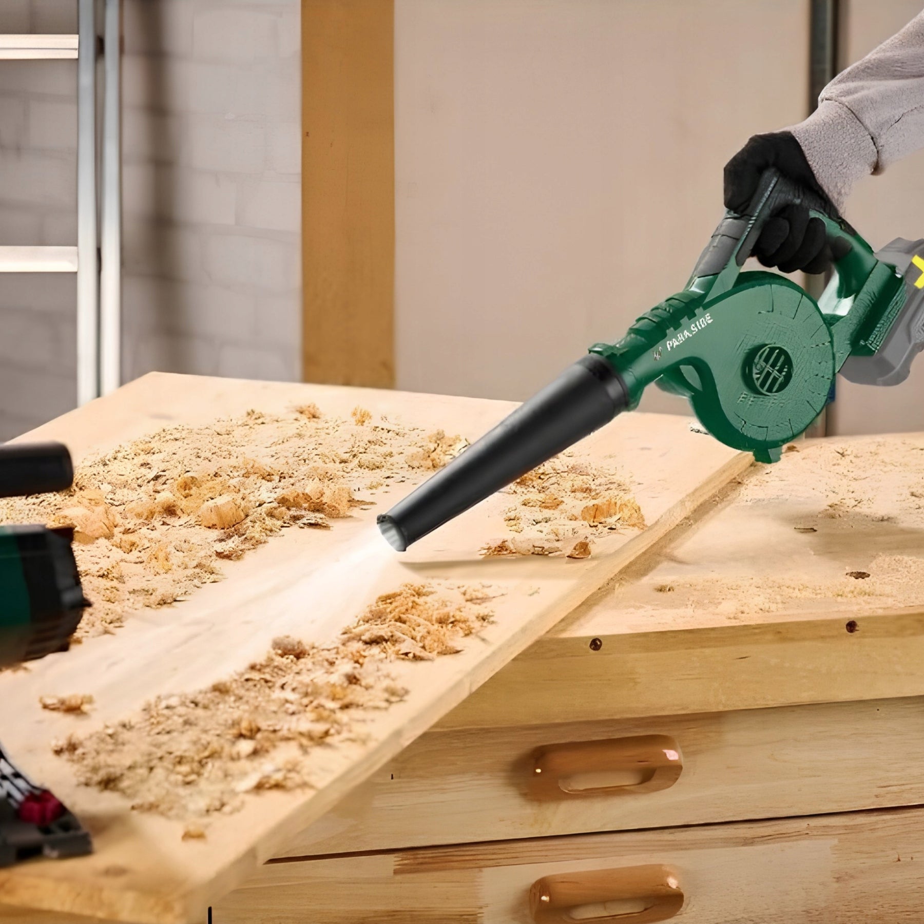 Parkside PAUGB B2 20V Cordless Leaf Blower + Accessories Output 1.8 m3/min