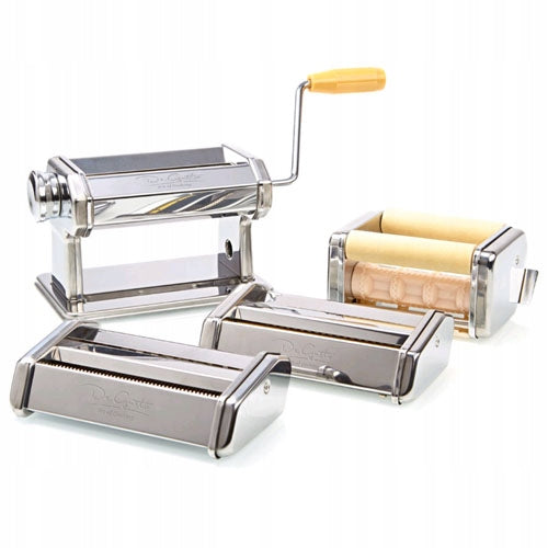 Pasta making machine with dough caps dumplings ravioli rolling