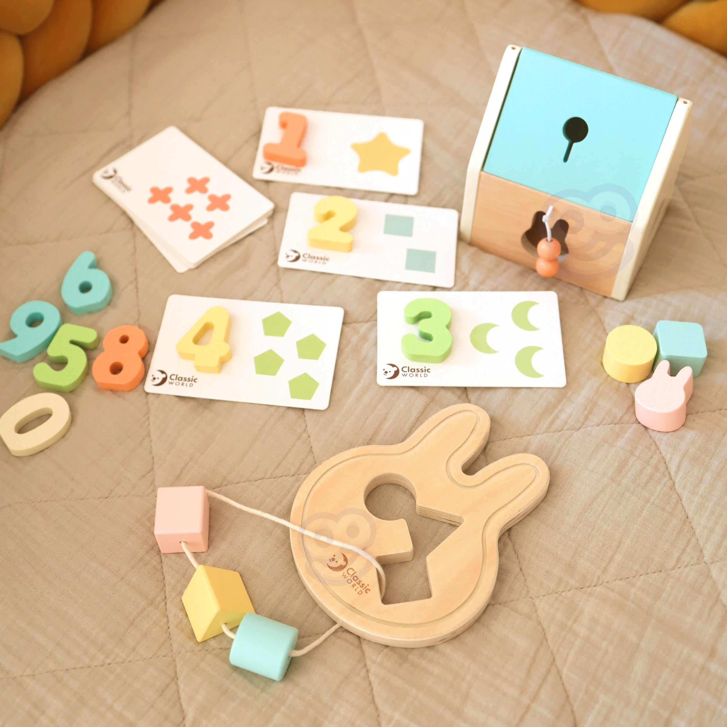 Pastel Baby Set Box First Toys Edu 12 m CLASSIC WORLD Packaging status original