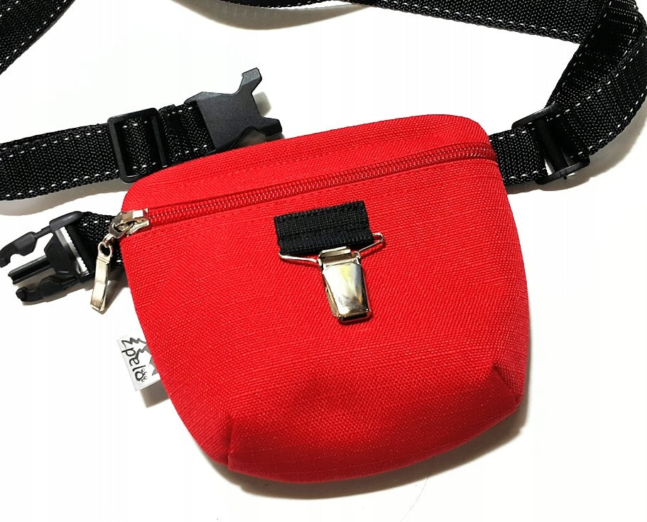 Pelosklep BAG softshell sachet for treats DOG DISPLAY + clip EAN (GTIN) 5903900208710