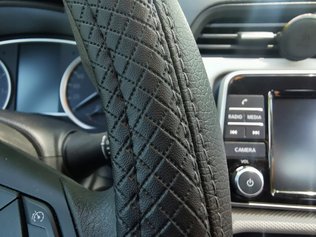 Peugeot 301 steering wheel cover with FLAT BOTTOM EAN (GTIN) 5906109992305