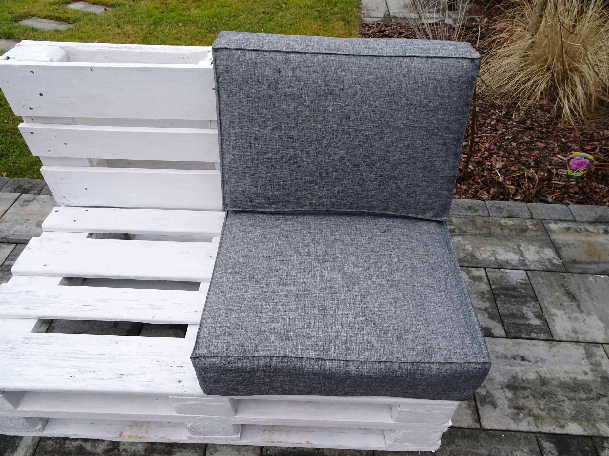 Pillows for half PALLET set of 2 pieces 60 x 60 Silver 23 Manufacturer no brand