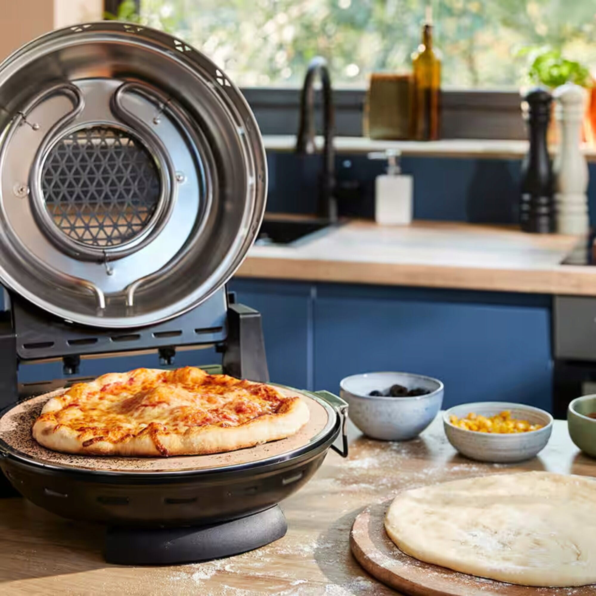 Pizza oven KENWOOD KPO10.000BK 1500W Black Model KPO10.000BK