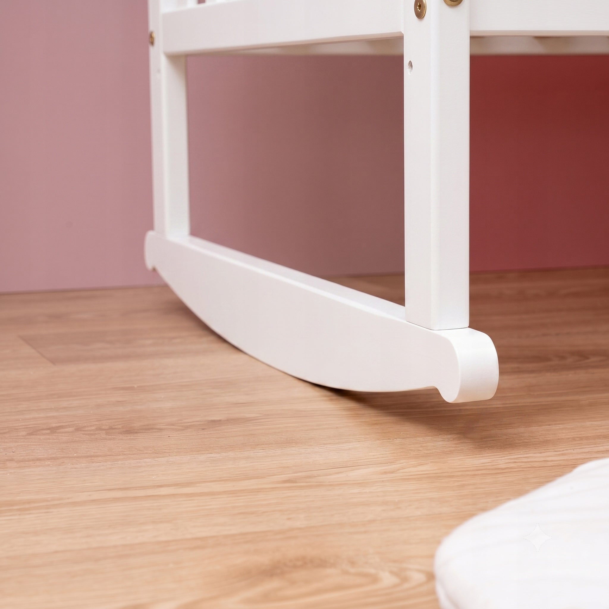 Poles for crib and cradle with holes, white