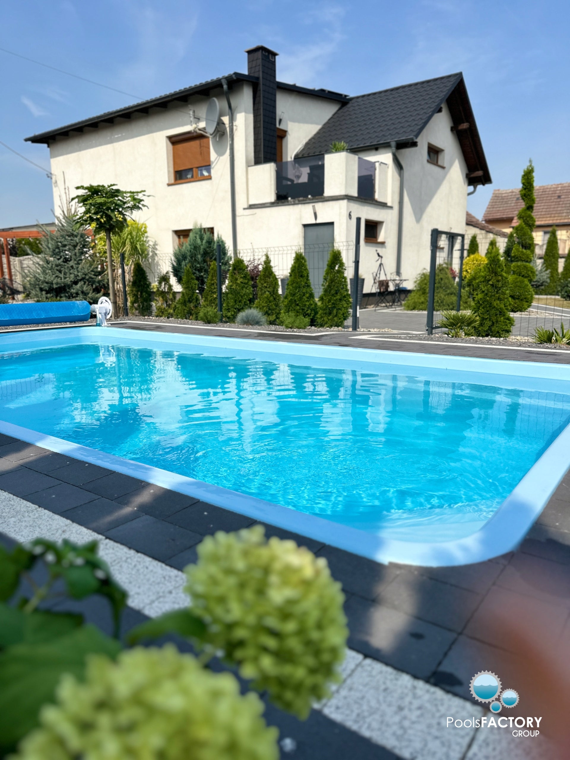 Polyester Garden Pool 5.0x3.2x1.55 Ready Set Laminate Pools