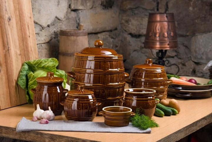 Pot with lid Q16 1,5l simple STONEWARE KRYSTYNKA Brand Krystynka