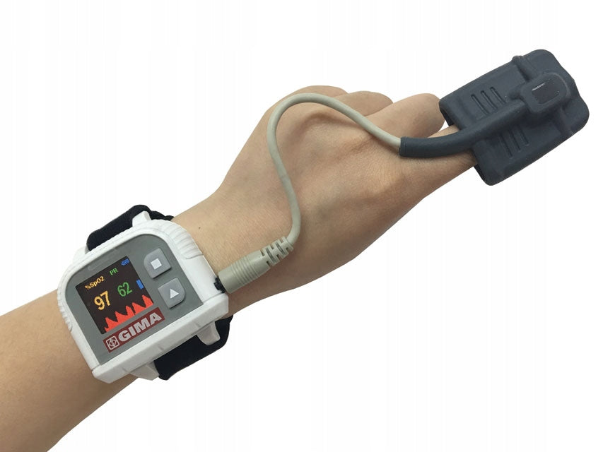 Professional wrist pulse oximeter with external finger probe
