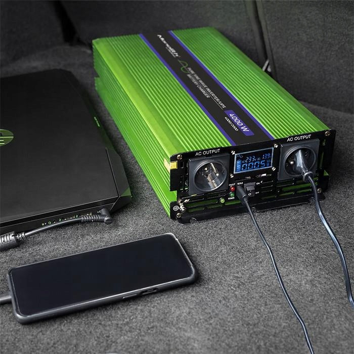 Qoltec Monolith UPS Voltage Converter 2000W 4000W 12V/230V Pure Sinus Effective power 2000 W