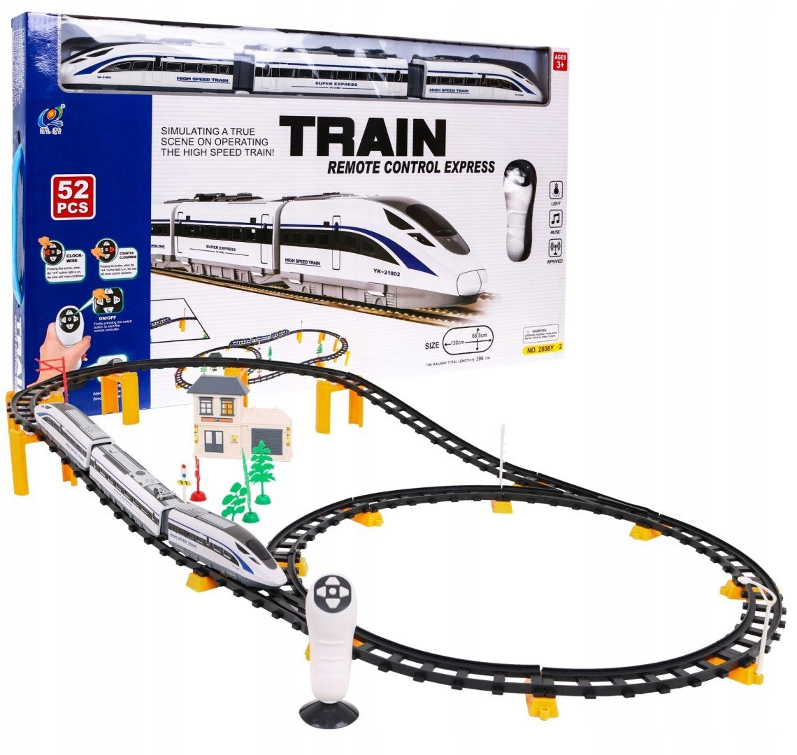 Queue Train with Tracks Large Set of 52 Pieces