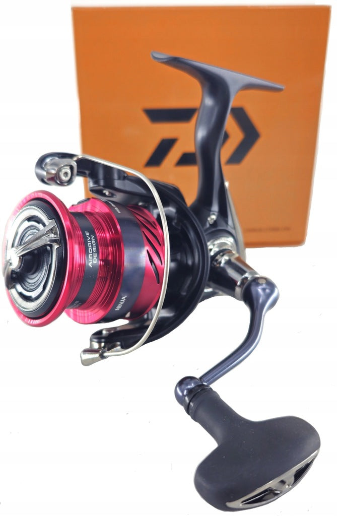 REEL DAIWA NINJA LT 3000-C MODEL 2025 Brand Daiwa