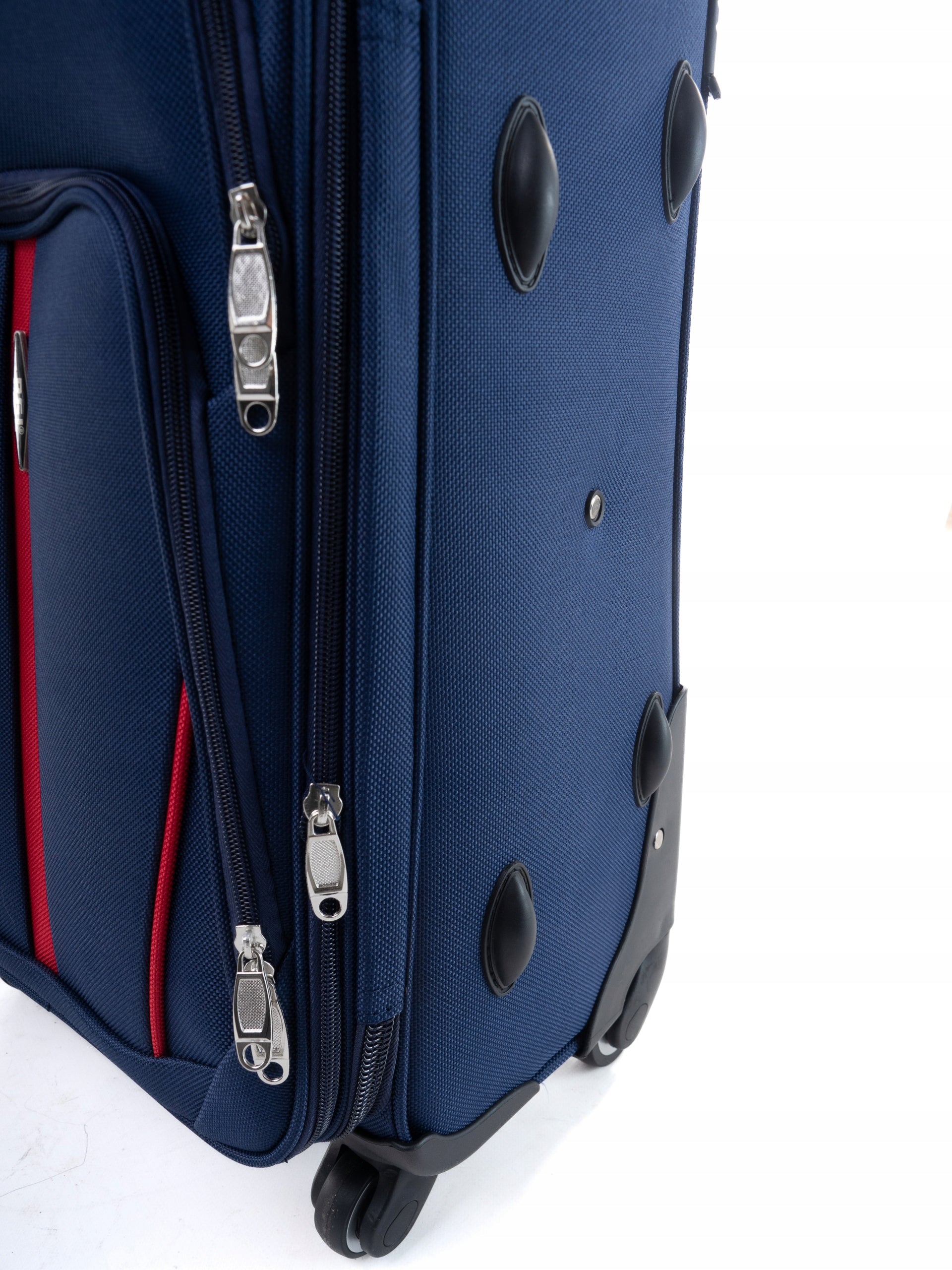 RGL Medium XL Travel Suitcase on 4 Wheels Soft Material Height 67 cm