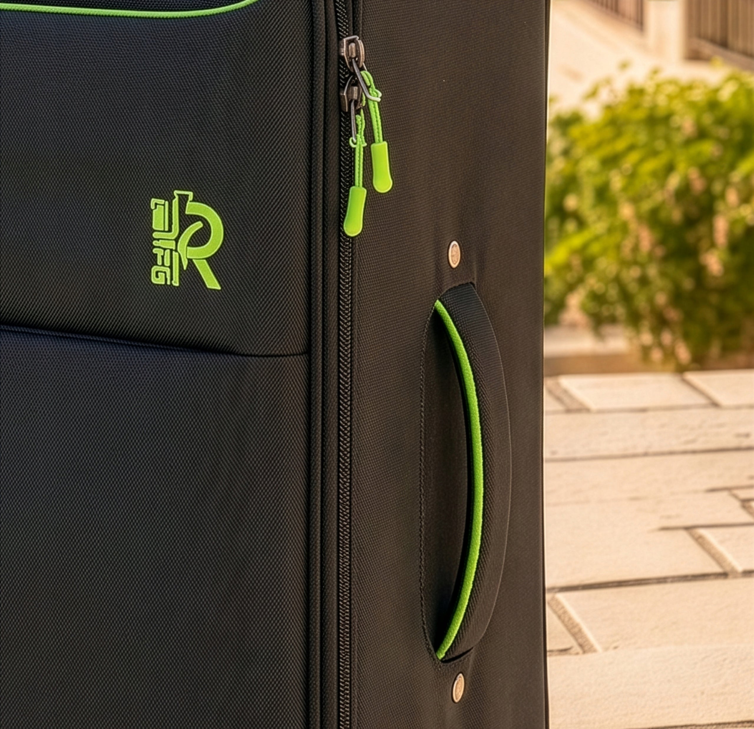RGL S-040 XXL LARGE SUITCASE TRAVEL LUGGAGE MATERIAL BAG 4 WHEELS CIPHER Height 76 cm