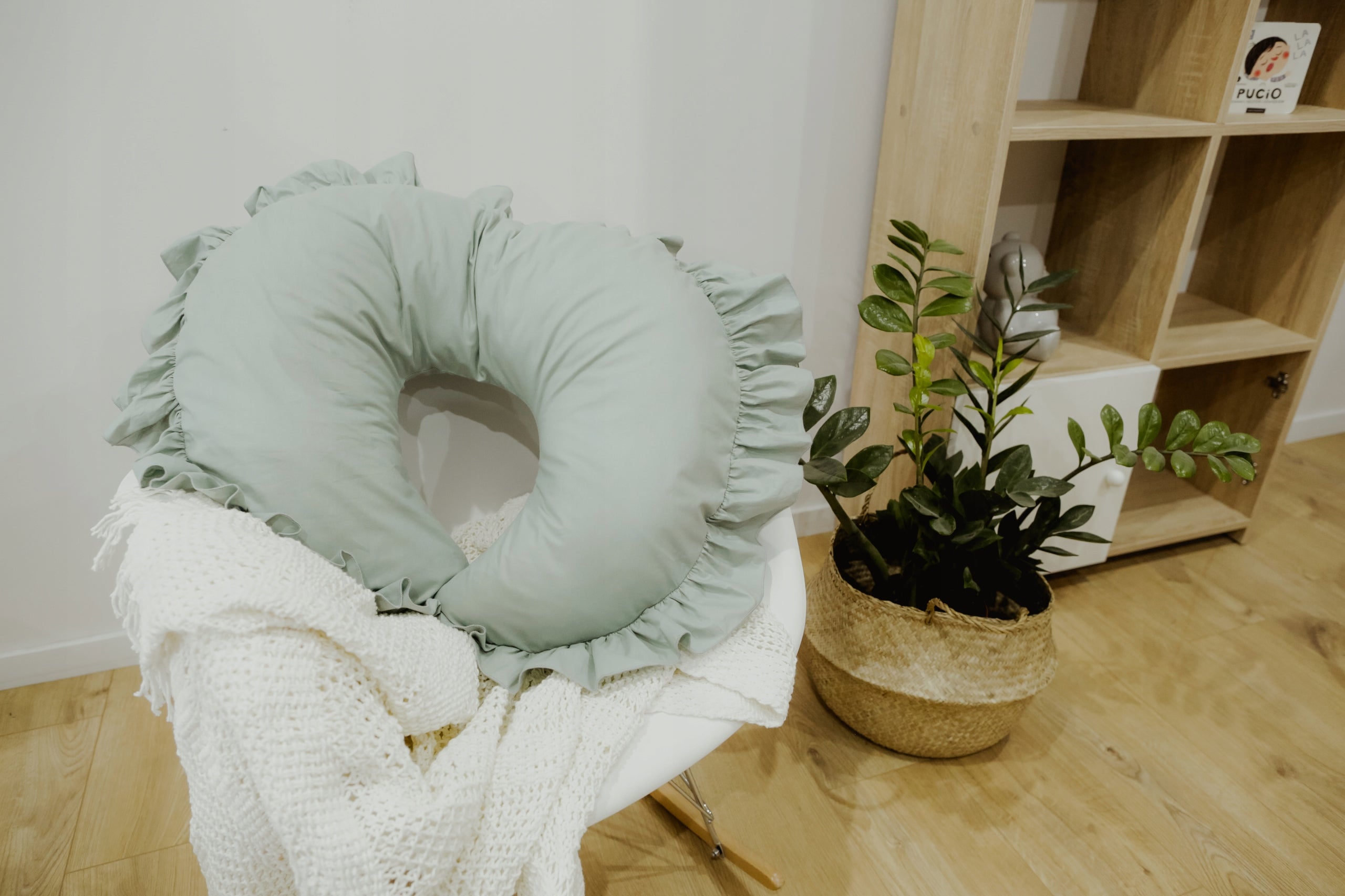 ROGAL, FEEDING BEANS + PILLOWCASE frill -jeans ,blue Manufacturer code Baby-Raj Pościel i kołyska