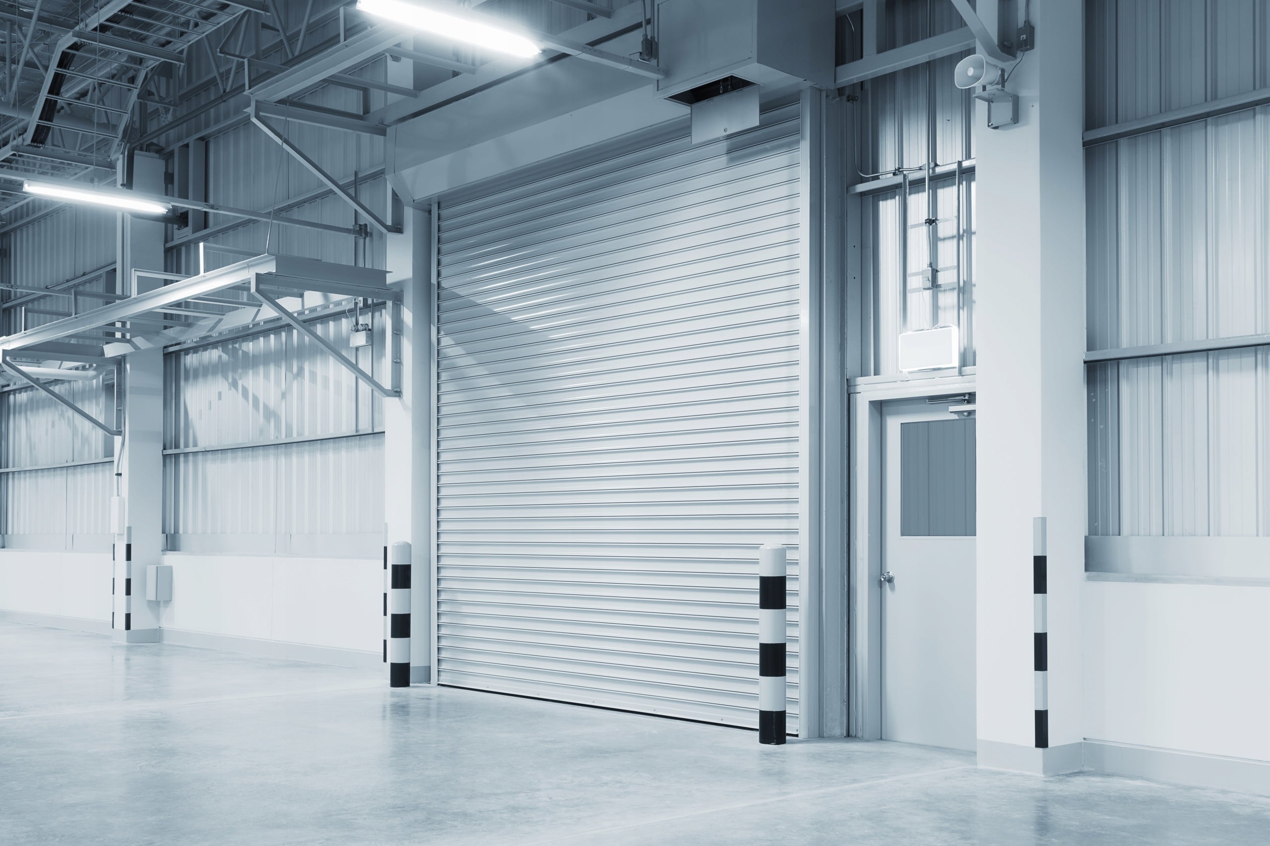 ROLLING GARAGE DOORS Automatic Additional information operator included